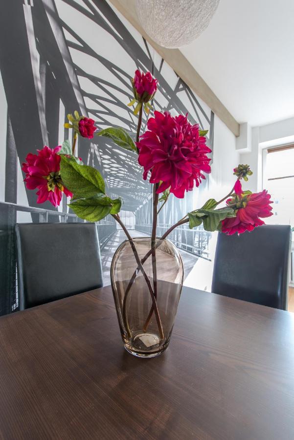 Dworzec Centralny P&O Serviced Apartments Warszawa Zewnętrze zdjęcie